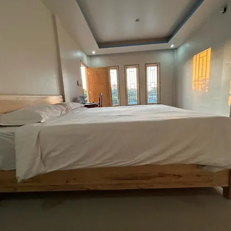 Four-G Home Stay & Komodo Tour Labuan Bajo Exterior photo