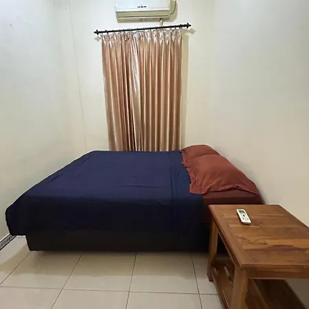 Four-G Home Stay & Komodo Tour Labuan Bajo Exterior photo