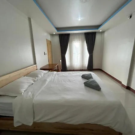 Four-G Home Stay & Komodo Tour Labuan Bajo Exterior photo
