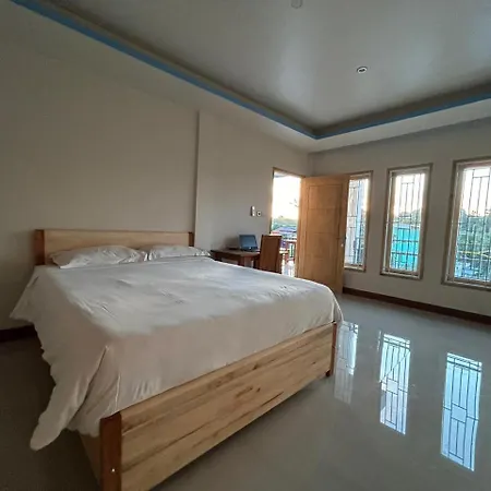 Four-G Home Stay & Komodo Tour Labuan Bajo Exterior photo