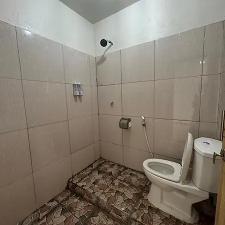 Four-G Home Stay & Komodo Tour Labuan Bajo Exterior photo
