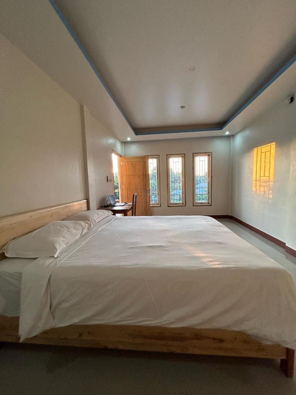 Four-g & Komodo Tour Homestay