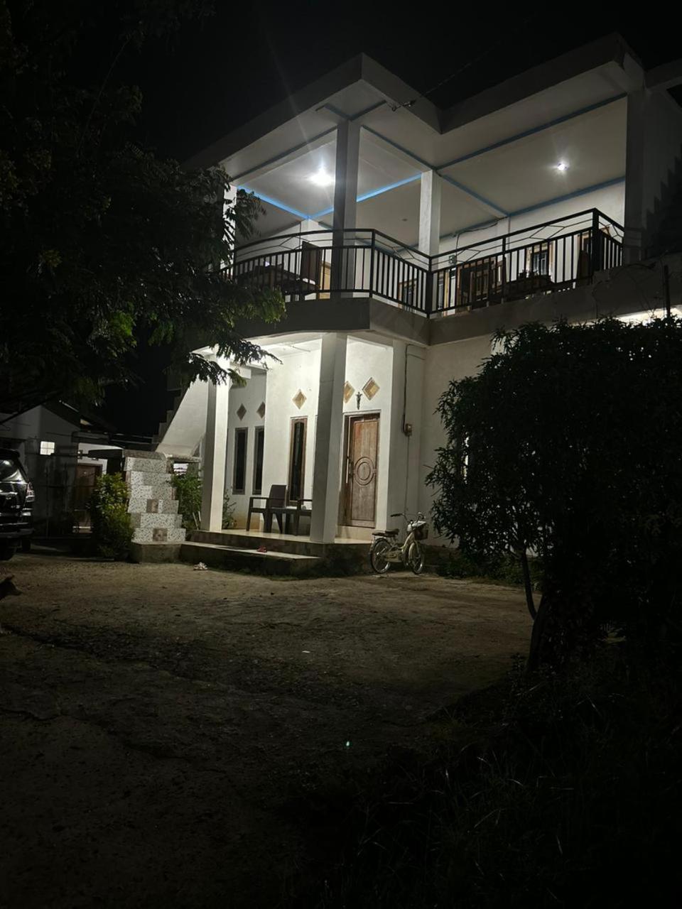 Four-g & Komodo Tour Homestay Labuan Bajo